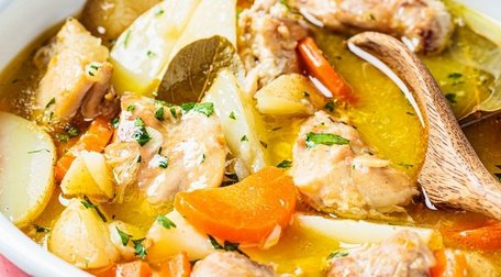 Chicken stew with vegetables and potatoes