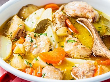 Chicken stew with vegetables and potatoes