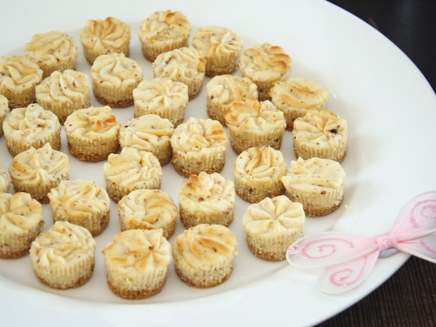 Small cakes with cheese